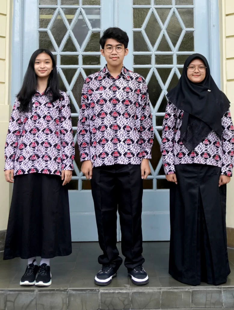 seragam batik sma n 3 Yogyakarta